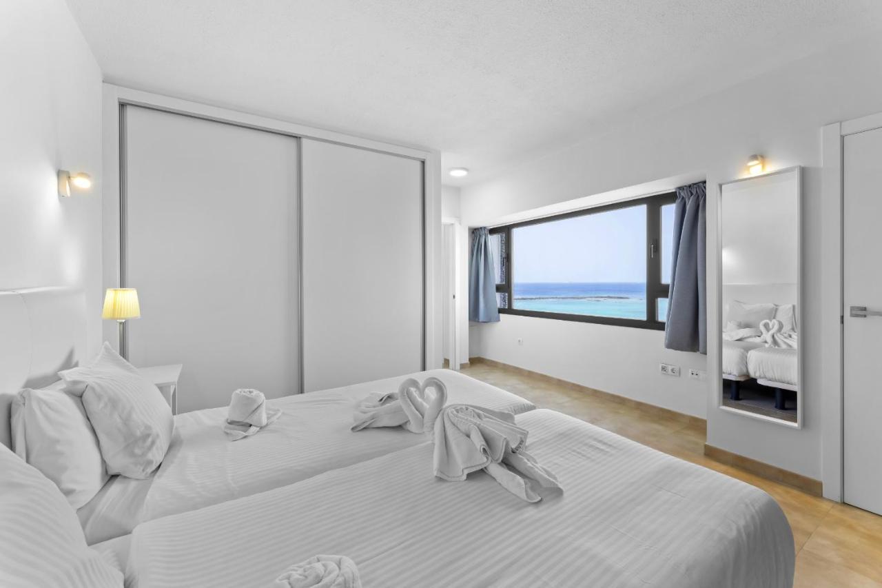 Apartamentos Arrecife Playa Bagian luar foto