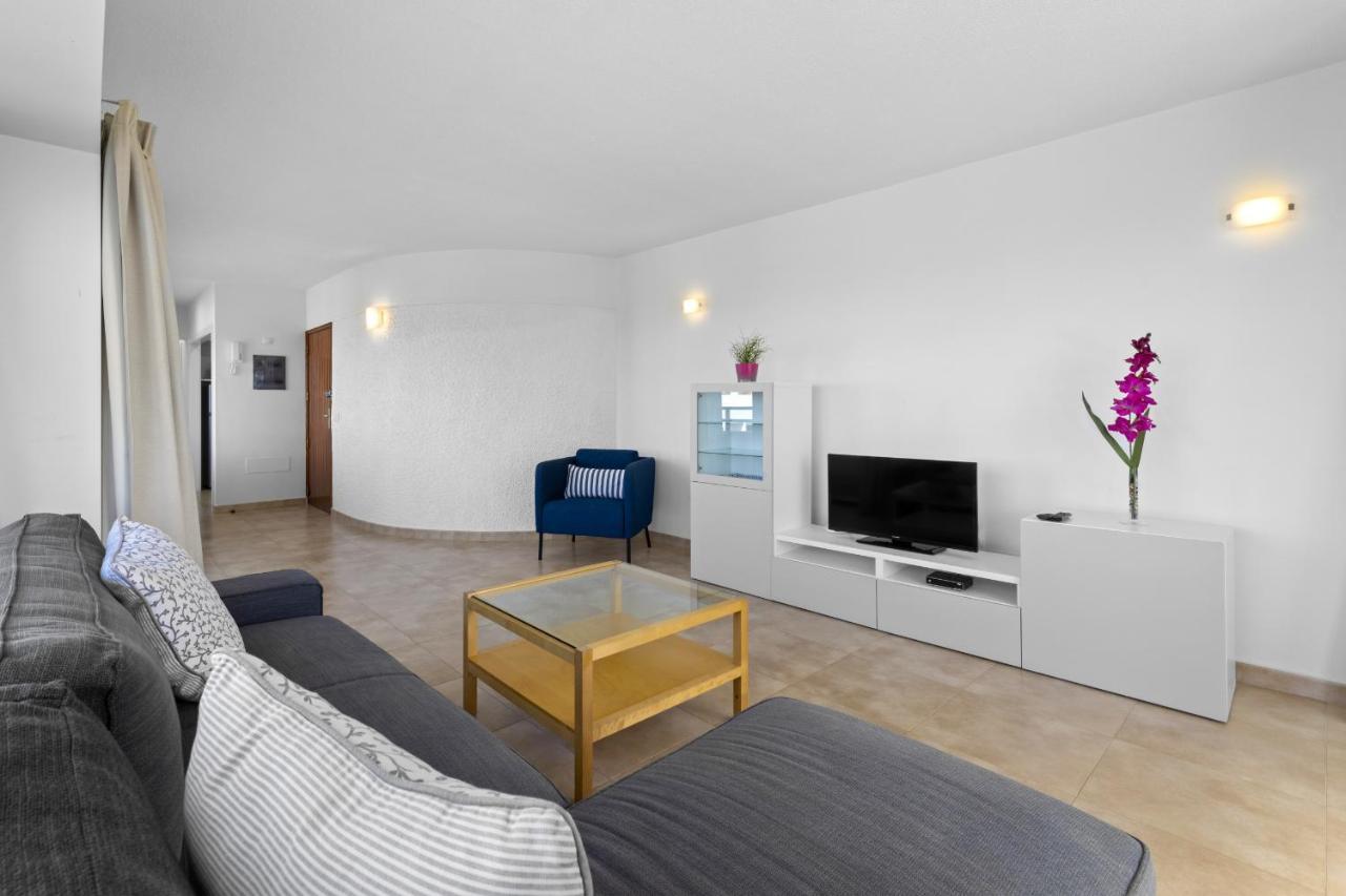 Apartamentos Arrecife Playa Bagian luar foto