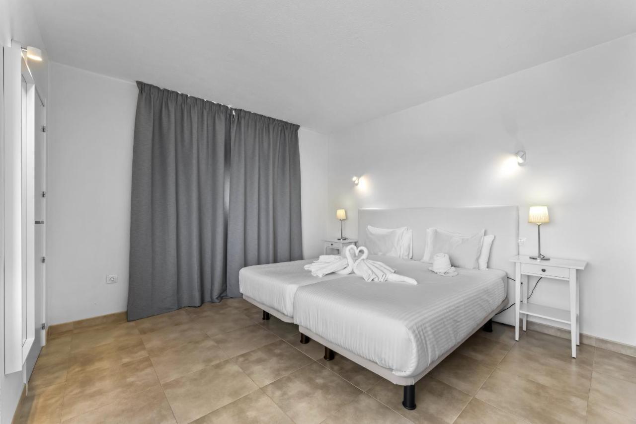 Apartamentos Arrecife Playa Bagian luar foto